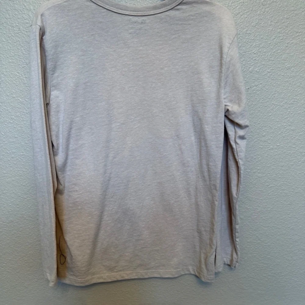 Children Place Boy’s Beige Long Sleeve Tee with Heart Graphic Size M 7/8